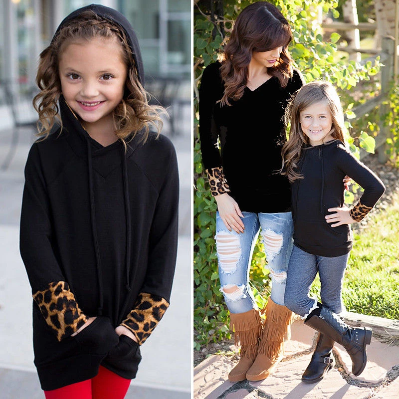 mother and daughter matching leopard outfits