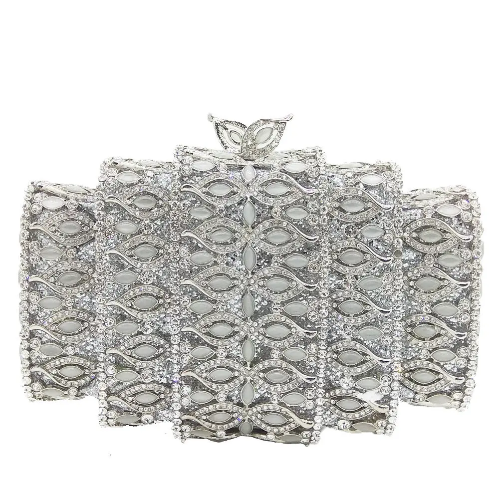 9899816817_2145319423