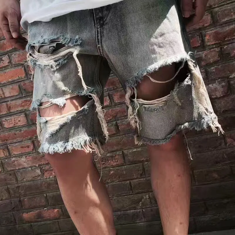 Джинсовые шорты мужские рваные
