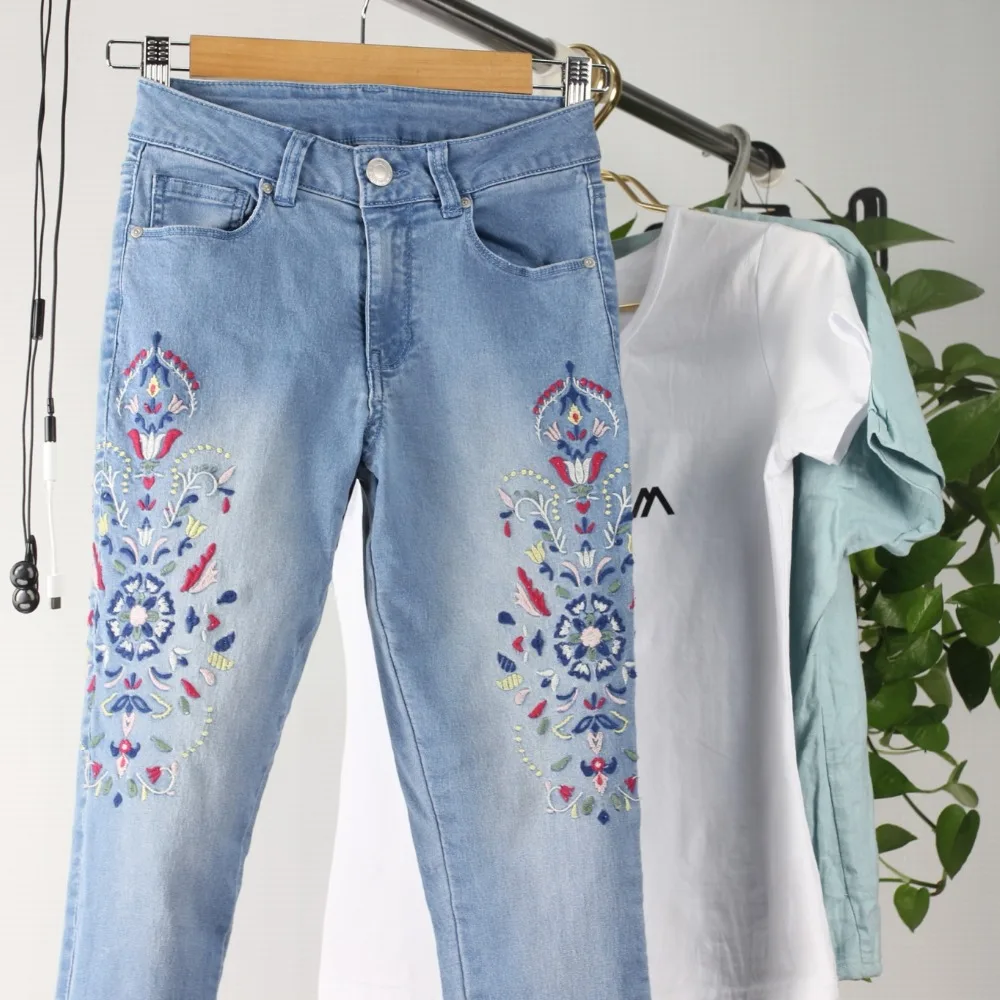 

2019female new mid-waist casual floral-embroidery zippers-fly straight ankle-length pants summer and fall Printed jeans