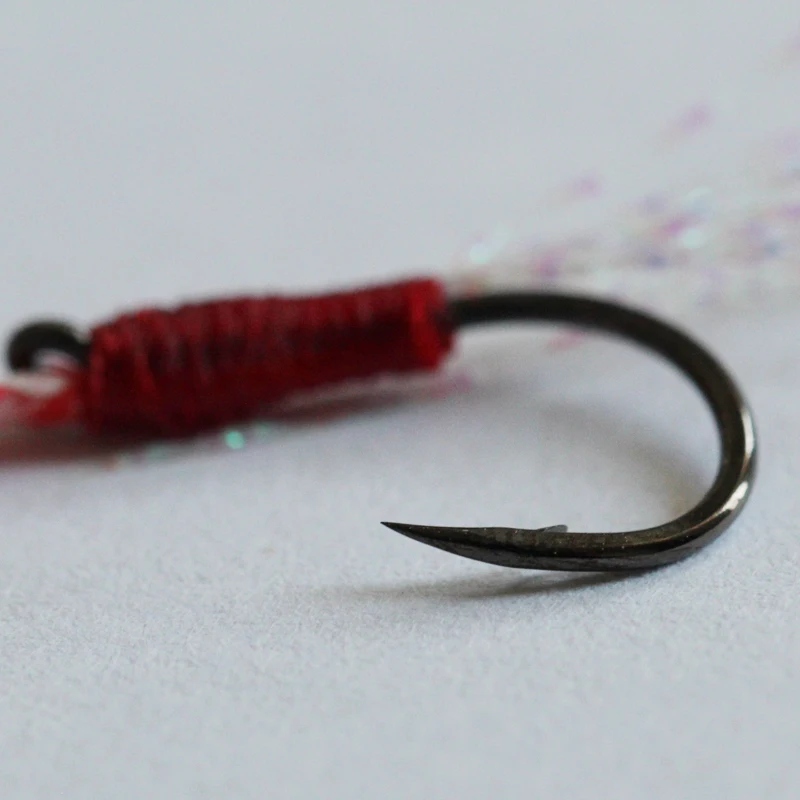 Jigging hook 2pcs High Carbon Steel Metal Plate Fishing Hooks Jig Spoon With with feather and ring assist hook fishing tackle