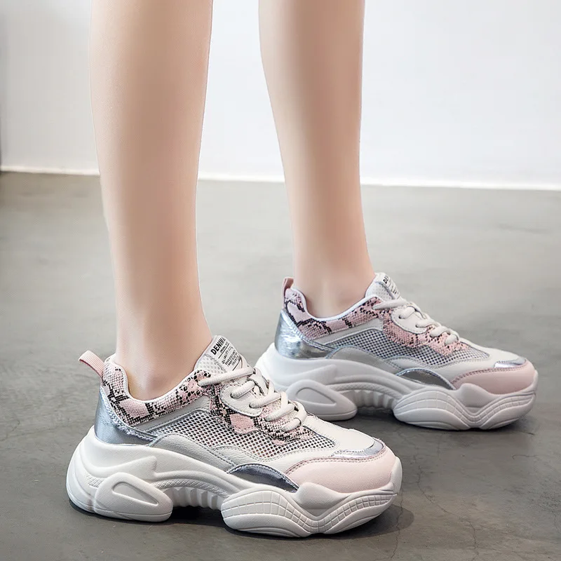 

2019 summer new style simple and simple snakeskin mesh breathable casual shoes women comfortable versatile flat shoes