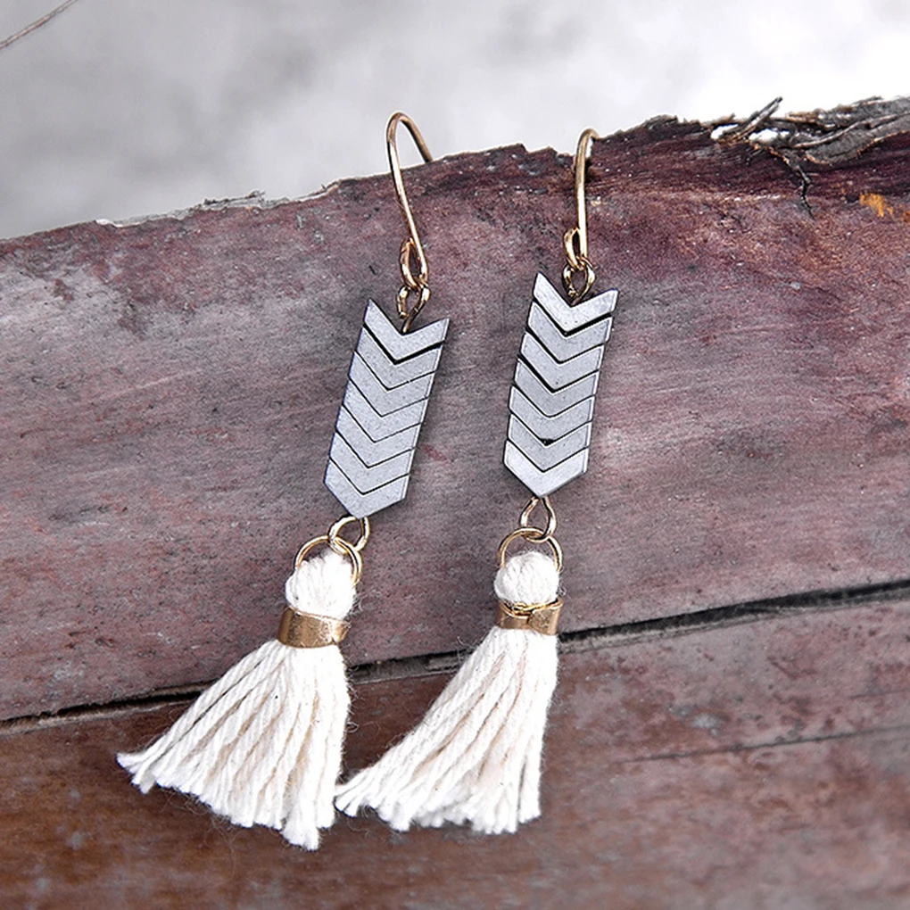 

New style Ethnic Beige Tassel Earring Women Girl Stone Dangle Earrings Vintage Bohemian Drop Earrings Lady Jewelry Pretty