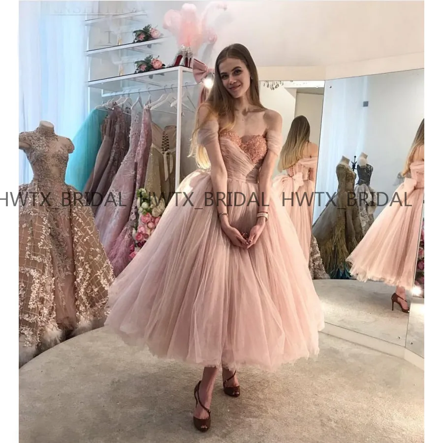 

Blush Pink Short Ball Gown Prom Dresses 2019 Off The Shoulder Puffy Tulle Tea Length Prom Dress Formal Gown Vestidos de fiesta
