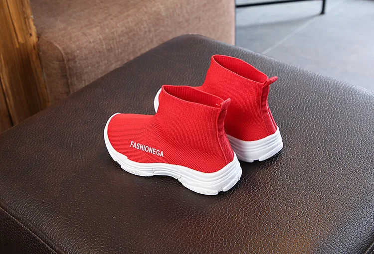 Модные Демисезонный детская спортивная обувь для мальчиков и девочек высокие носки обувь для малышей ботильоны сетчатый, дышащий, спортивный обувь