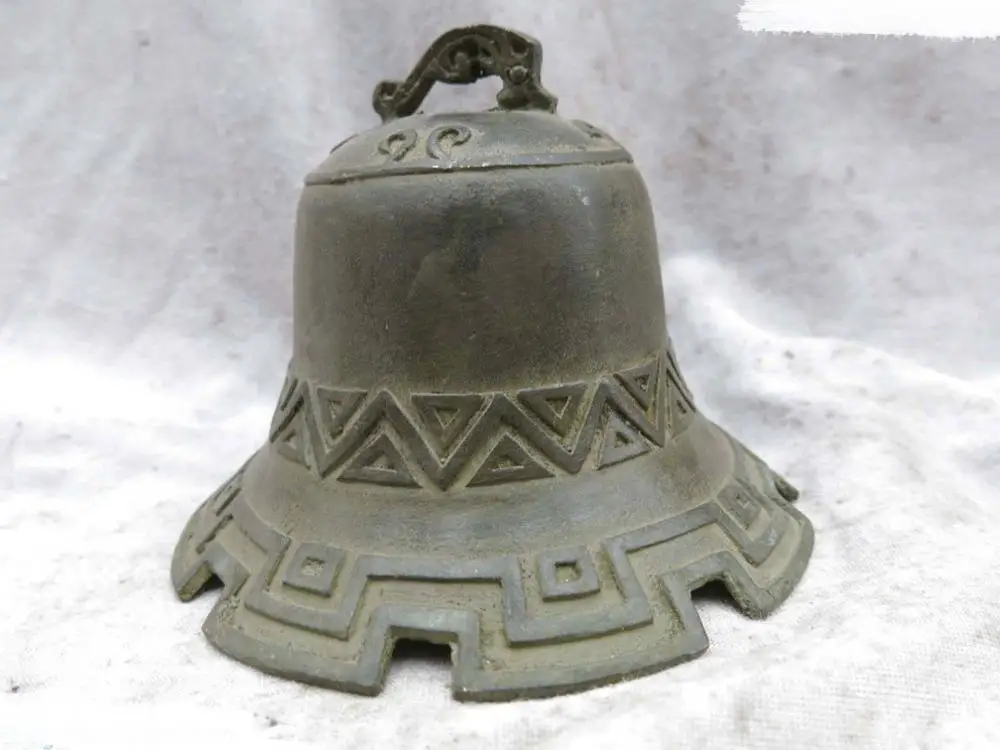 

DS China bronze carved beautiful finely geometrical pattern buddha bell Sculpture