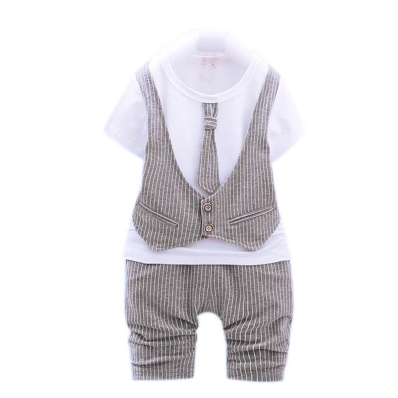 Item Information Paisley vests for men, women, kids. Paisley print vests in Black, Blue, Brown, Burgundy, Fuchsia, Gold, Green, Hunter Green, Purple, Red, Royal Blue, Silver, Teal.