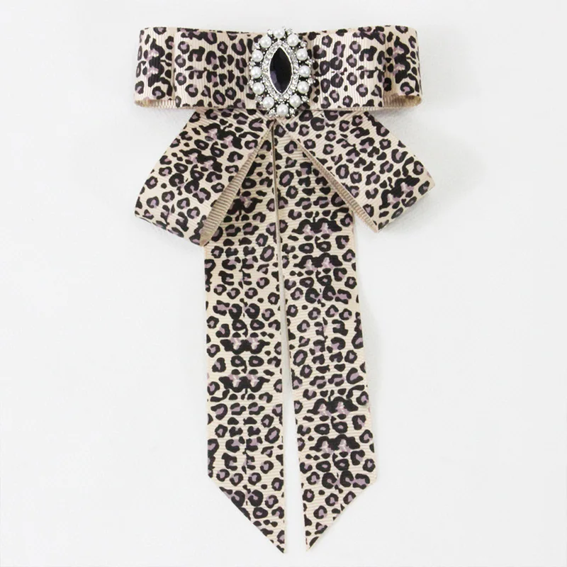 

Ladies Vintage Lepord Bow Tie Women Neck Tie For Women Uniform Pin Necktie Party Gravatas Fashion Diamond Bowties Girl Gifts