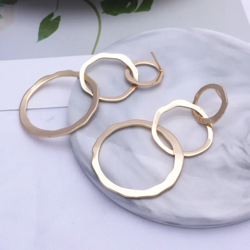 EK611 Новые Модные Винтажные геометрические круглые металлические серьги для женщин, блестящие Полые 3 кольца, массивные серьги, вечерние ювелирные изделия