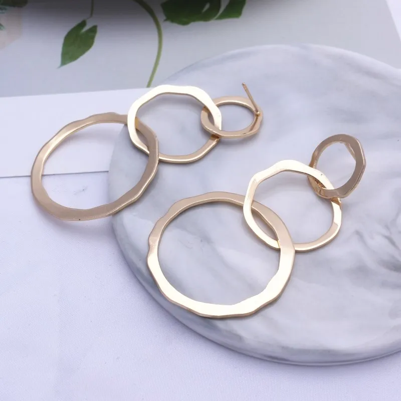 New Fashion Vintage Geometric Round Metal Earrings for Women Glossy Hollow 3 Cirlcles Statement Earrings Party Jewelry