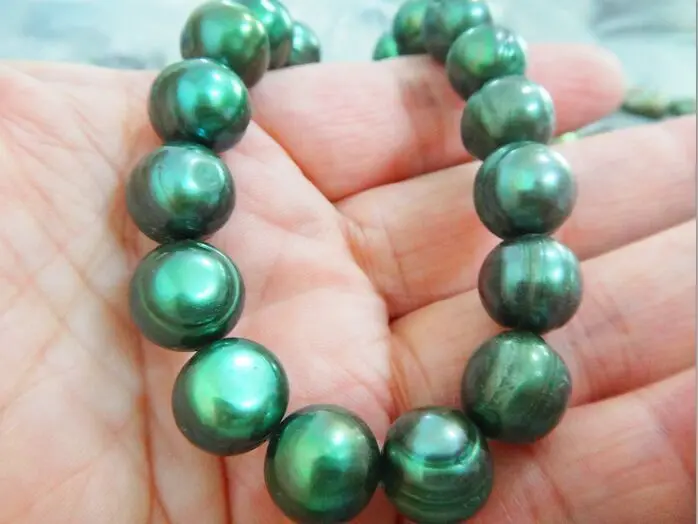

18"12-13MM NATURAL TAHITIAN GREEN PEARL NECKLACE