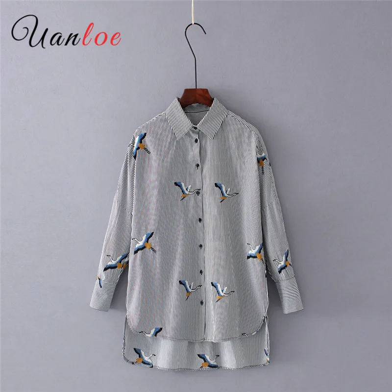 2018 جديد مخطط قميص الخريف النساء تحلق الطيور طباعة قميص عارضة الأزياء قميص فضفاض المطرزة خمر بلوزة Lasies قمم 2018 جديد مخطط قميص الخريف النساء تحلق الطيور طباعة قميص عارضة الأزياء قميص فضفاض المطرزة خمر بلوزة Lasies قمم