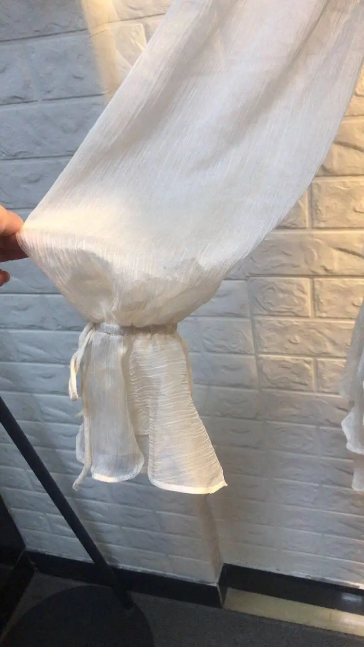 RUGOD Сексуальное Женское Платье с двойными рюшами, элегантное шифоновое мини-платье с глубоким v-образным вырезом на шнуровке, белые платья в стиле бохо с расклешенными рукавами