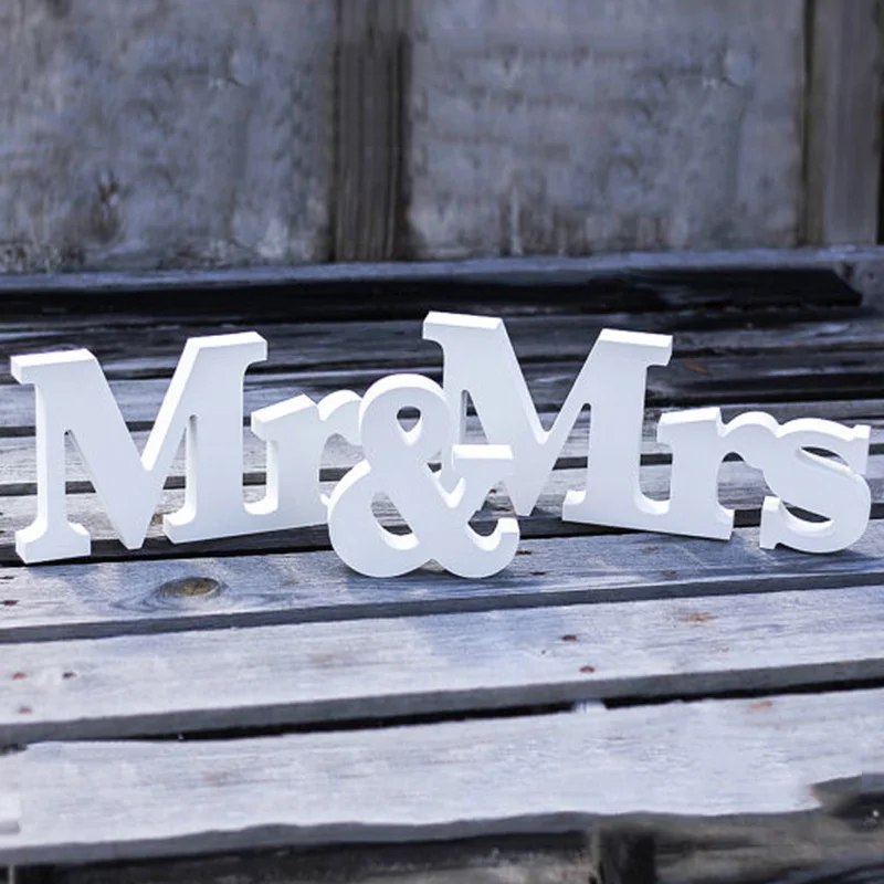 Prochive свадебный стол деко буквы в необработанном дереве MR& MRS