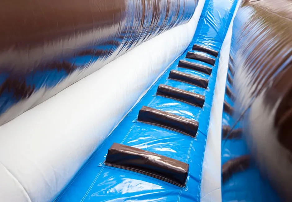 inflatable-winter-slide-5-940x652