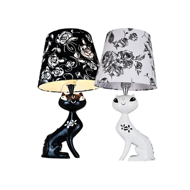 Moderne Harz Cat Bedsides Schreibtisch leuchtet Rose Malerei Stoff ... Moderne Harz Cat Bedsides Schreibtisch leuchtet Rose Malerei Stoff ...