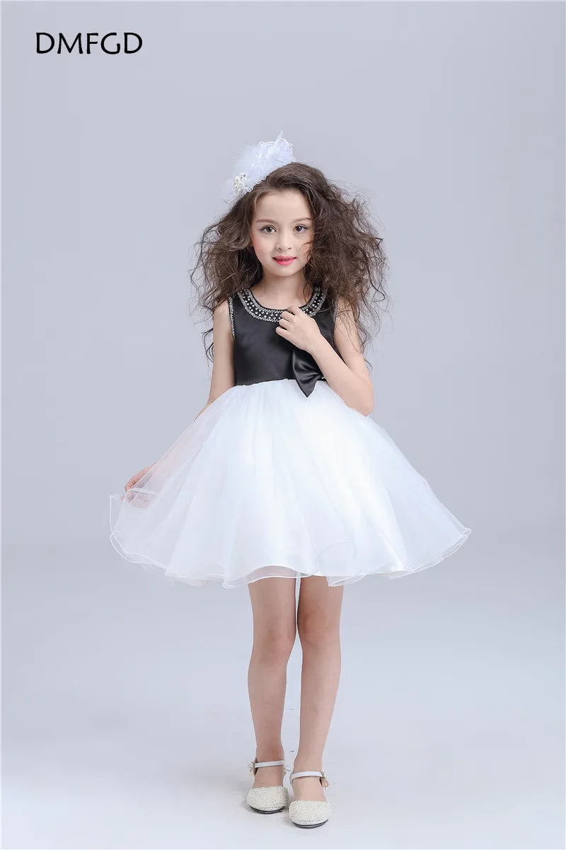 

Maggie Korean version of black and white girls flower girl wedding dress hand-beaded children Pengpong dress