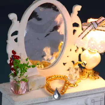 

Angel Honey DIY Puppet House Girl's Flashing Bedroom Set up LED Light Toy Assembly Building Model Craft Toy Gift