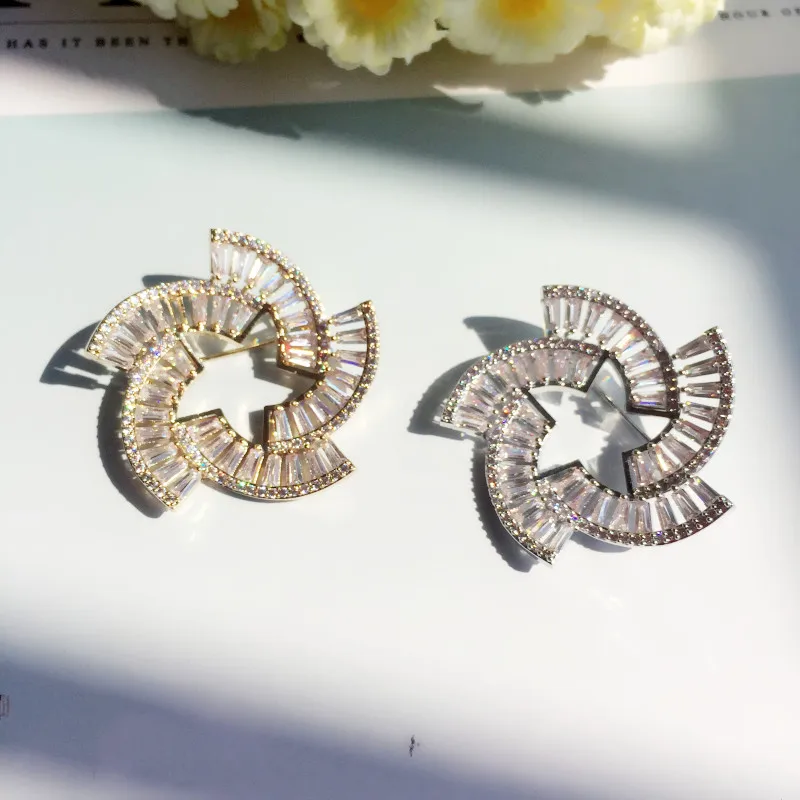 

New Elegant Windmill Brooches Scarf Safety Pins Women Korean Cubic Zircon Flower Brooch Wedding Bridal Gift Jewelry