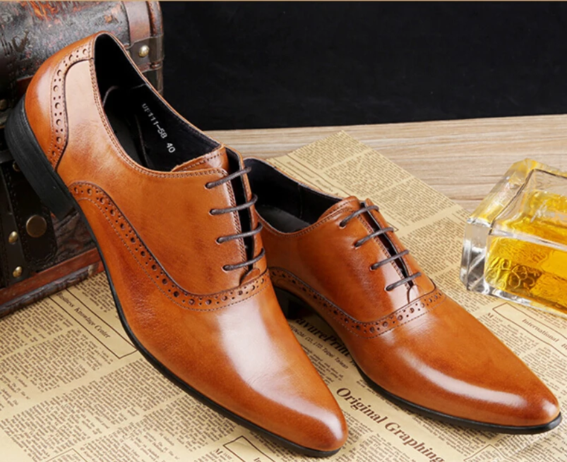 Mens brown leather dress shoes Vintage effect mens Italian leather oxford shoes brown with a lace-up front fastening, a low heel and a rubber sole. Quality Italian leather upper constructed of this handsome oxford style shoes! JavaScript seems to be disabled in your browser.