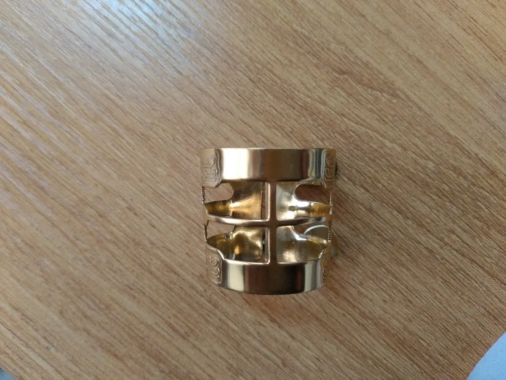 

B clarinet clarinet clamp circlip carve patterns or designs on woodwork clip reed reed hoop instrument accessories