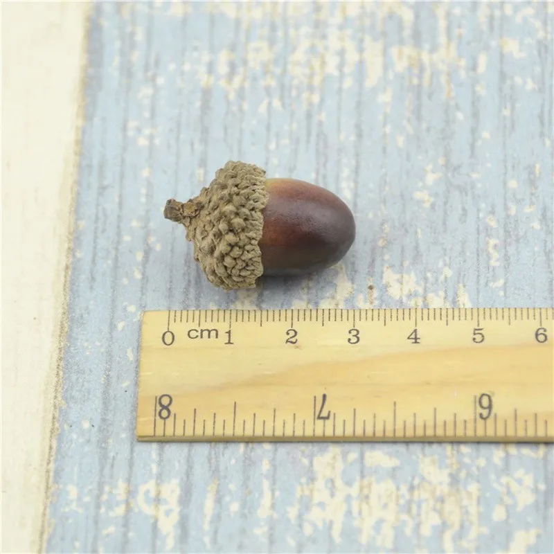 Fake Nuts Acorns with 20 pieces