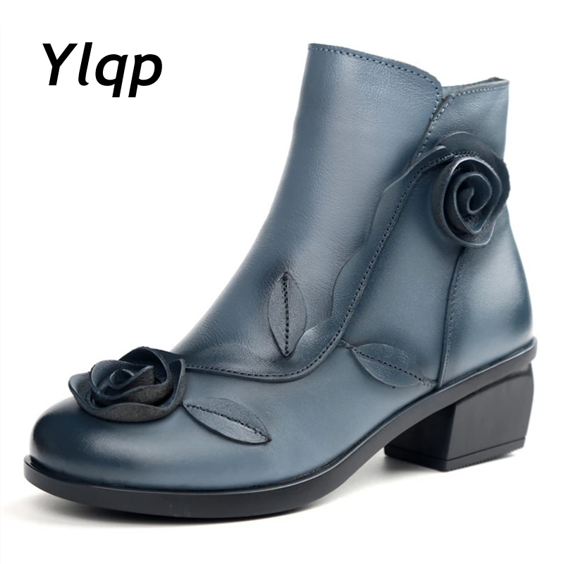 

2017 New Autumn Winter Flower Square Heels Round Toe Shoes Genuine Leather Women Boots Side Zipper Women Ankle Boots botas