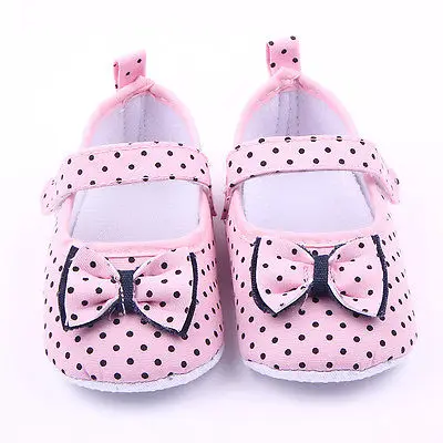 Лидер продаж г. милые кроссовки для новорожденных Детская кроватка обувь девочек младенческой малыша мягкая подошва