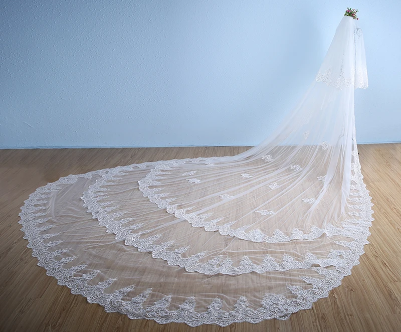 

Luxury 5 Meters Full Edge with Lace Bling Sequins 3 Layers Long Wedding Veil with Comb White Ivory Bridal Veil 2018 Accessories