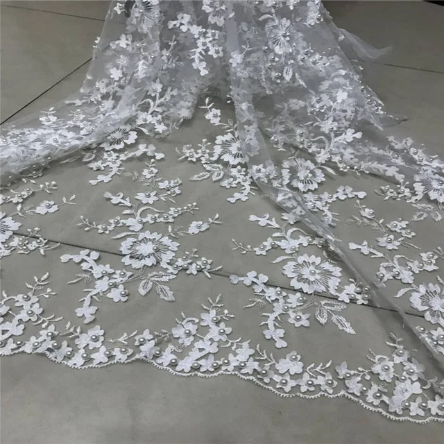 

2018 High Quality Nigerian 3D Wedding Lace Fabric White Latest African Laces 2018 French Net Lace Fabric With Beads Mesh Lace
