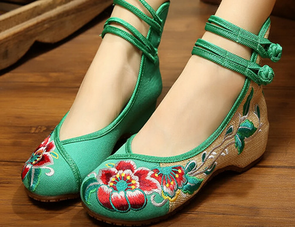 ladies shoes big girls shoes canvas women shoe flower embroidery