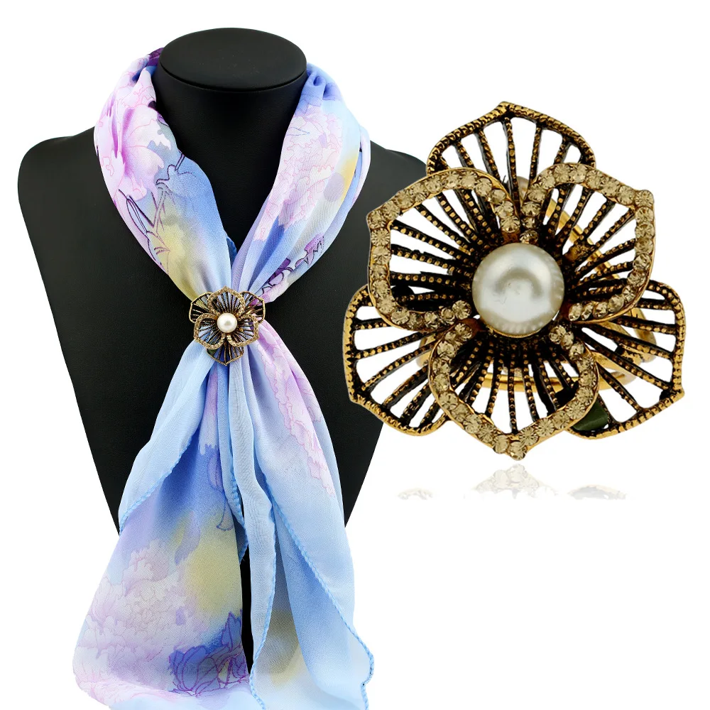 Women's Silk Pearl Magnetic Buckle Scarf - Retro Floral Print Square Scarf For Neck Or Hair, Satin Feel