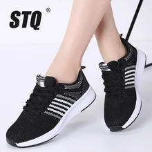 Женские кроссовки для тенниса STQ, черно-белые легкие повседневные сетчатые сникерсы на плоской подошве из дышащего материала на шнуровке на весну