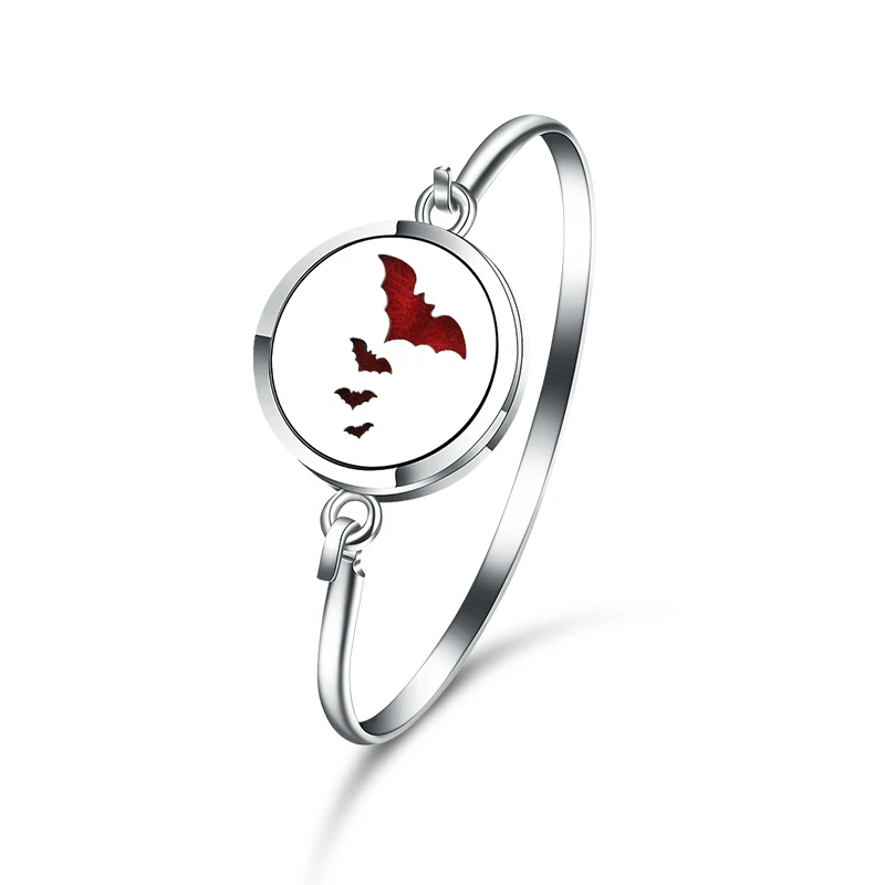 

2019 Charm Bat Perfume Essential Oil Diffuser Locket Bracelet 316L Stainless Steel Aromatherapy Lockets Bangle Magnetic Jewelry