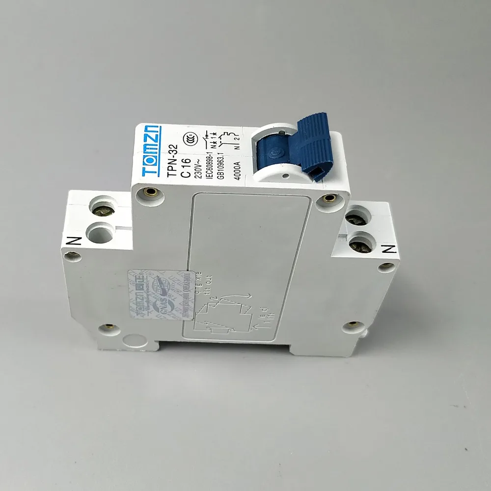 Interruptor de circuito compacto de 10A,16A,20A,25A,32A, Disyuntor MCB TPN 1P + N