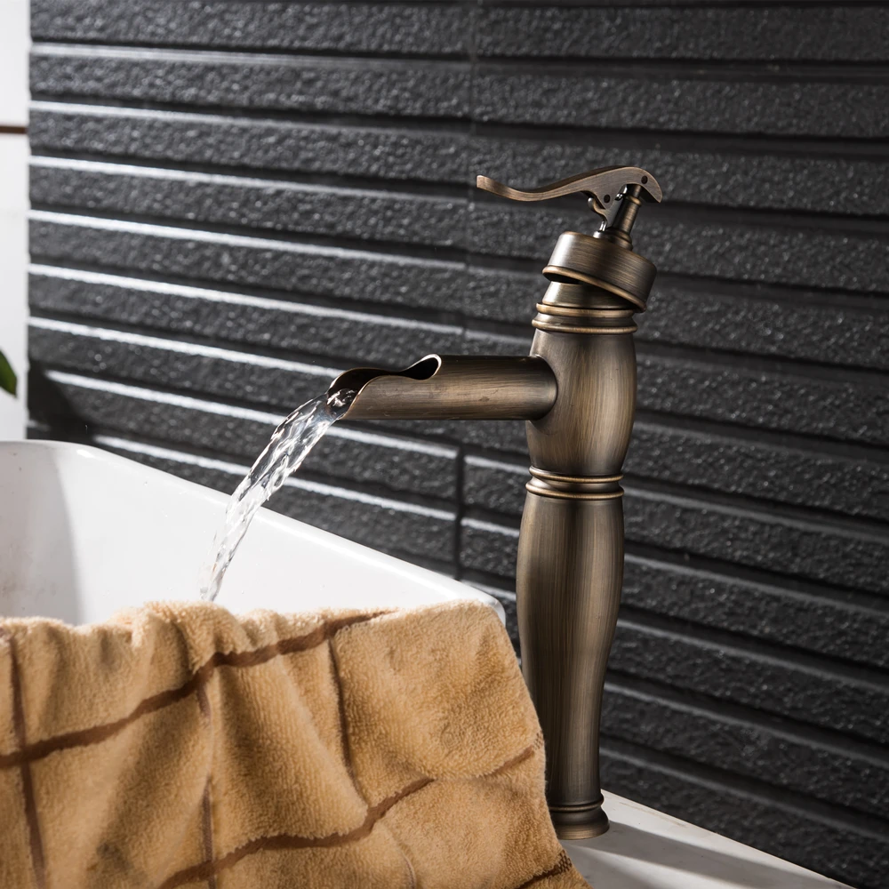 European antique bathroom sink basin faucet retro Single hole basin faucet vintage Brass water tap hot and cold Mci2