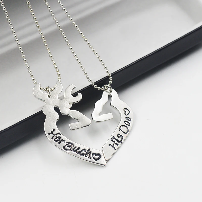 2pcs Deer Hunting Her Buck His Doe Necklaces Kissing Heart Minimalist Hollow Heart Shape Pendant Special Couples Gift Lovers