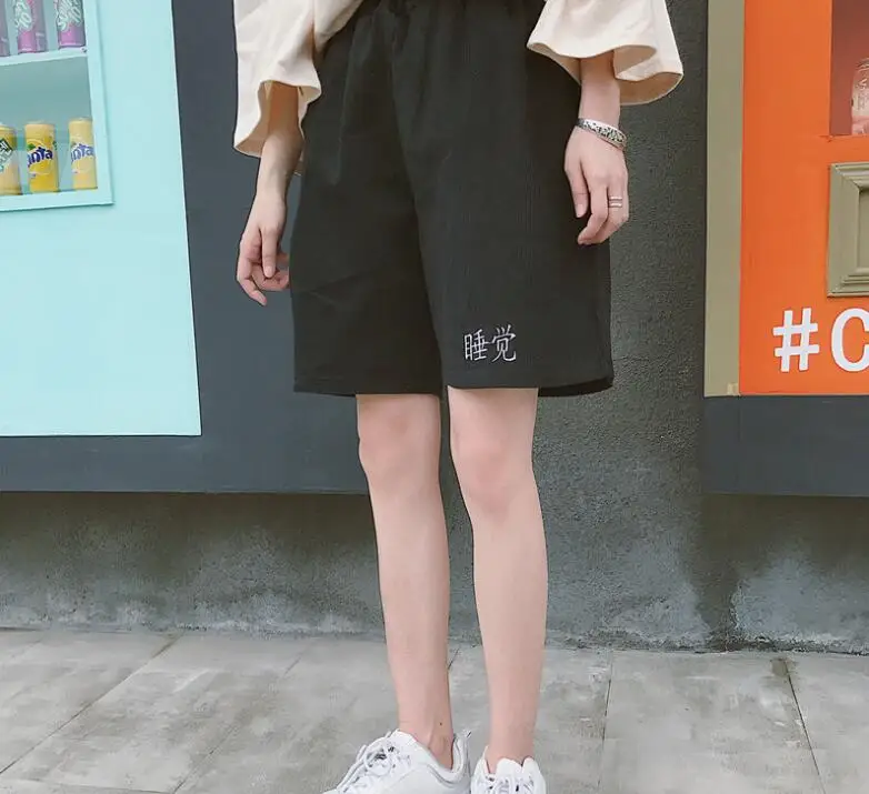 

letter embroidery loose wild corduroy casual shorts