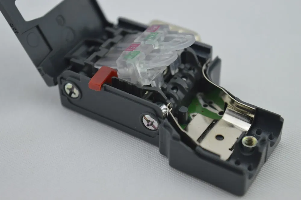 

6ES7972-0BA52-0XA0 Bus connector DP plug