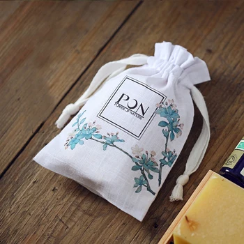 

100pcs lot Personalized Cloth Chocolate Candy favors holder Anniversary Baby shower Birthday Festival party wedding favor bags