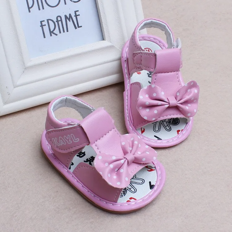 Летние сандалии для маленьких девочек 0-2 лет; обувь для новорожденных; модная обувь принцессы с бантом; нескользящая обувь для малышей