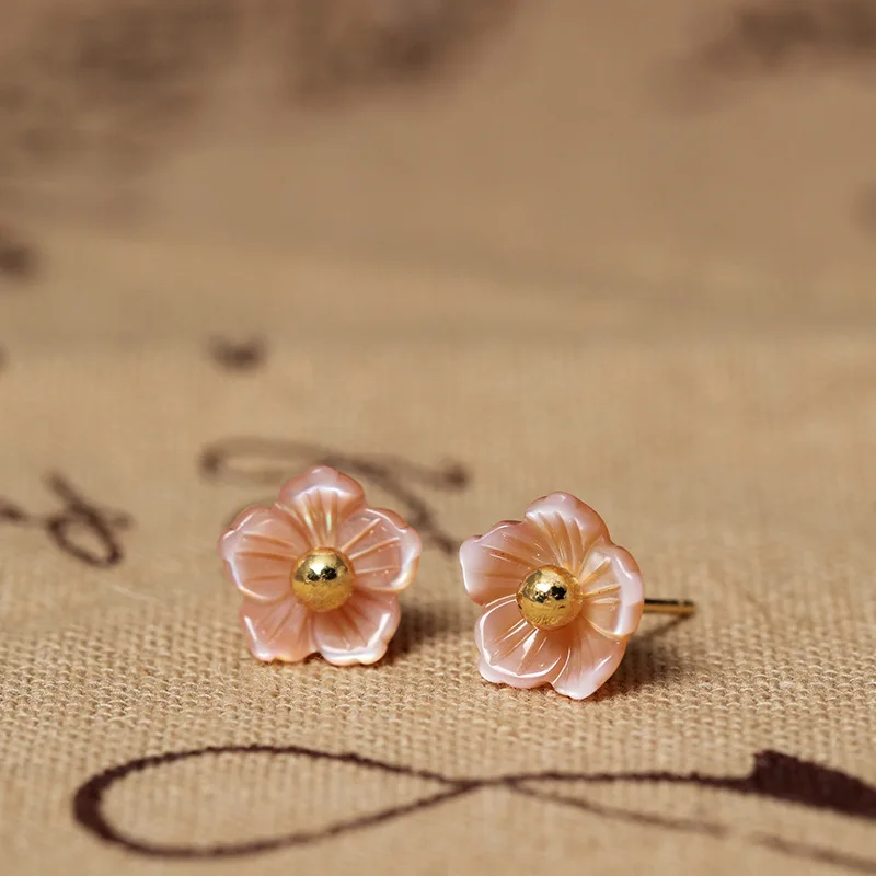 

Natural Pearl Shell Carved Pink Flower Stud Earring Women In Sterling Silver 925 Original Design Personality Elegant Jewelry