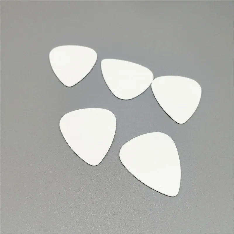 Cheapest Plastic Celluloid Guitar Picks 0.46mm Thin to 1.5mm Extra Heavy Gauge Plain White Color for Guitar Cheapest Plastic Celluloid Guitar Picks 0.46mm Thin to 1.5mm Extra Heavy Gauge Plain White Color for Guitar
