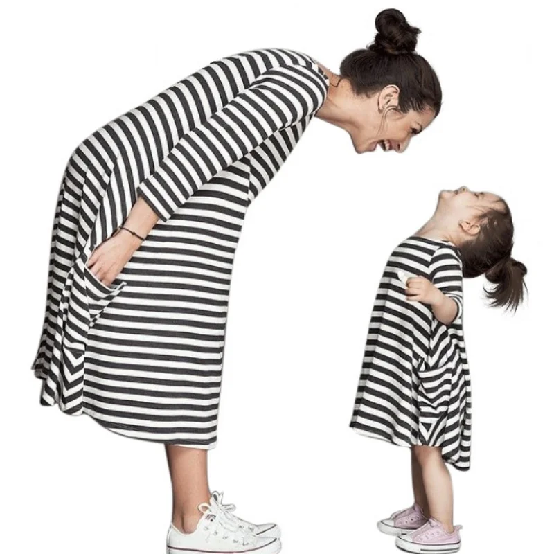 

Hot Three Quater Sleeve Mother And Child Clothing Baby & Mom Family Matching Outfits Dress Kids Pajamas Stripe New