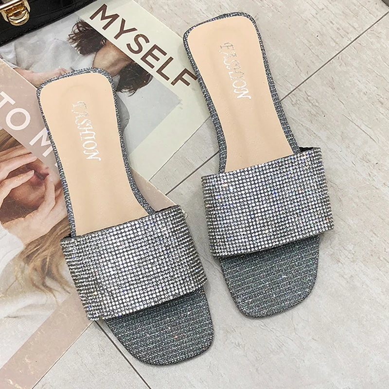 

Moxxy Summer Crystal Flat Slippers Women Sandals Outdoor Slipper Beach dames Slides Women Flip Flops Black Gold zapatos de mujer
