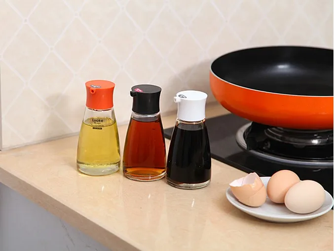 

1PC Glass Cooking Gravy Boat Kitchen Tools Gadget Olive Oil Dispenser Seasoning Pot Condiment Container KX 312