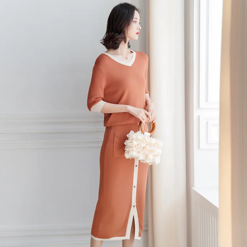 2019 Spring Summer New Temperament Ladies V-neck Half-sleeved Color Skirt Skirt Knitting Set Two-piece Women 2 Piece Skirt Set 2019 Spring Summer New Temperament Ladies V-neck Half-sleeved Color Skirt Skirt Knitting Set Two-piece Women 2 Piece Skirt Set