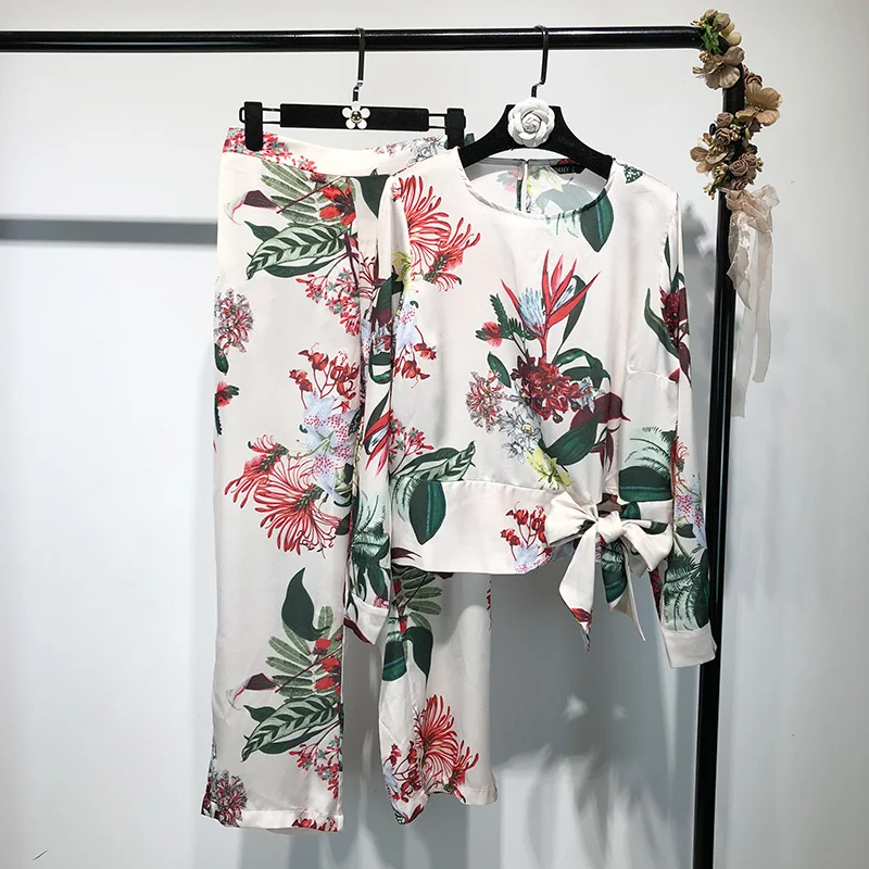 Fashion suit female European and American style retro floral long-sleeved round neck shirt+high waist wide leg pants suit female Fashion suit female European and American style retro floral long-sleeved round neck shirt+high waist wide leg pants suit female