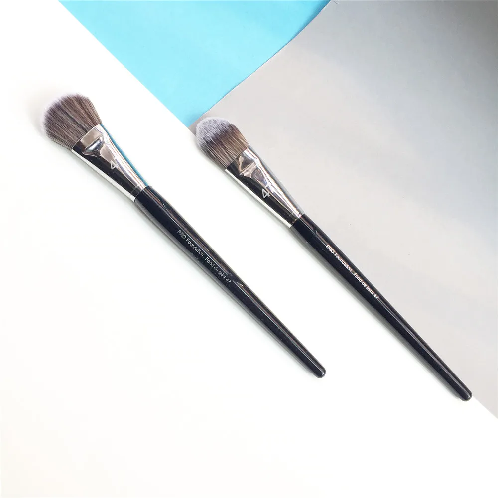 

bdbeauty PRO Foundation Brush #47 - Classic Paddle / Angled Cream Liquid Foundation Highlight Brush - Beauty Makeup Blender Tool