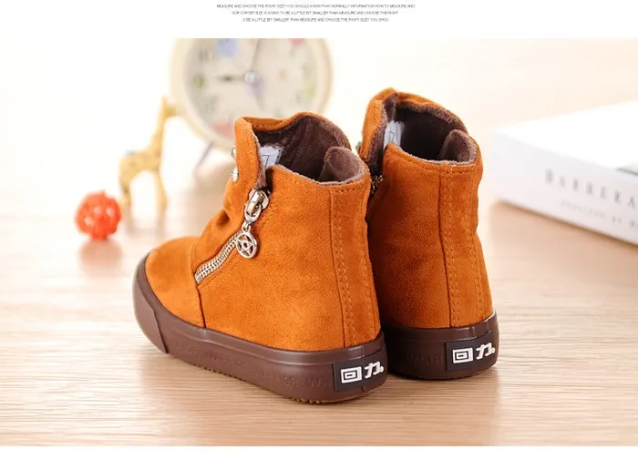 Brand 2015 Autumn Children Shoes Flock Leather Flat Rubber Sole Kids Boots Abkle Short Plush Fashion Snow Boots For Girls Boys (12)